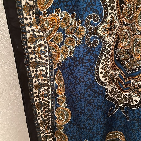 Gold Coast Kaftan Blue Paisley Pattern, Gold Glitter Accents women’s sz One Size - Picture 6 of 16